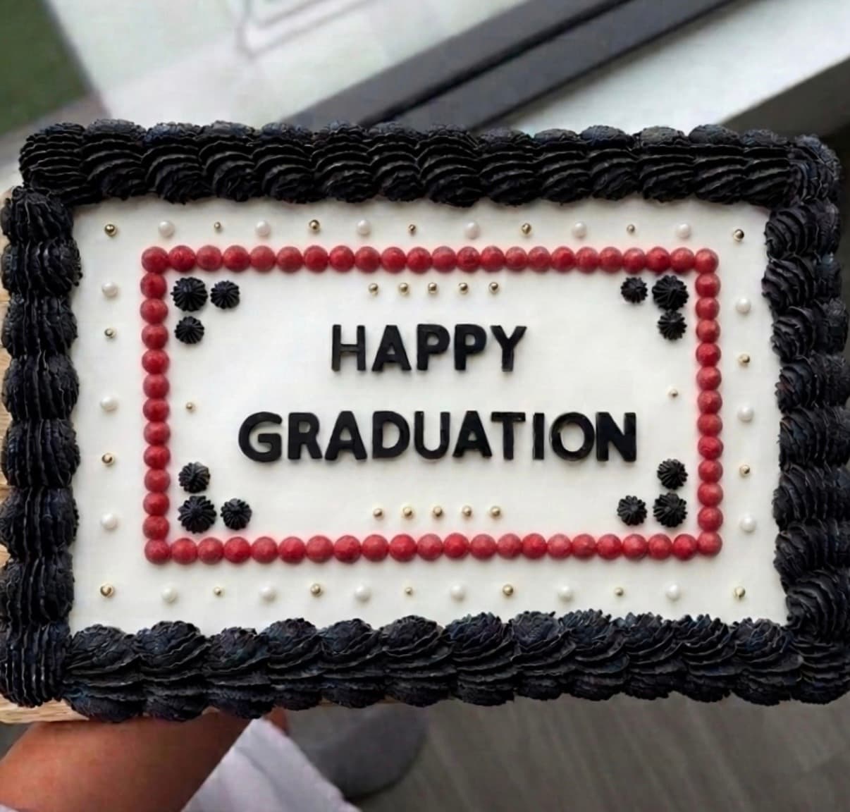 Graduation Cake · Custom Cakes · Graduation